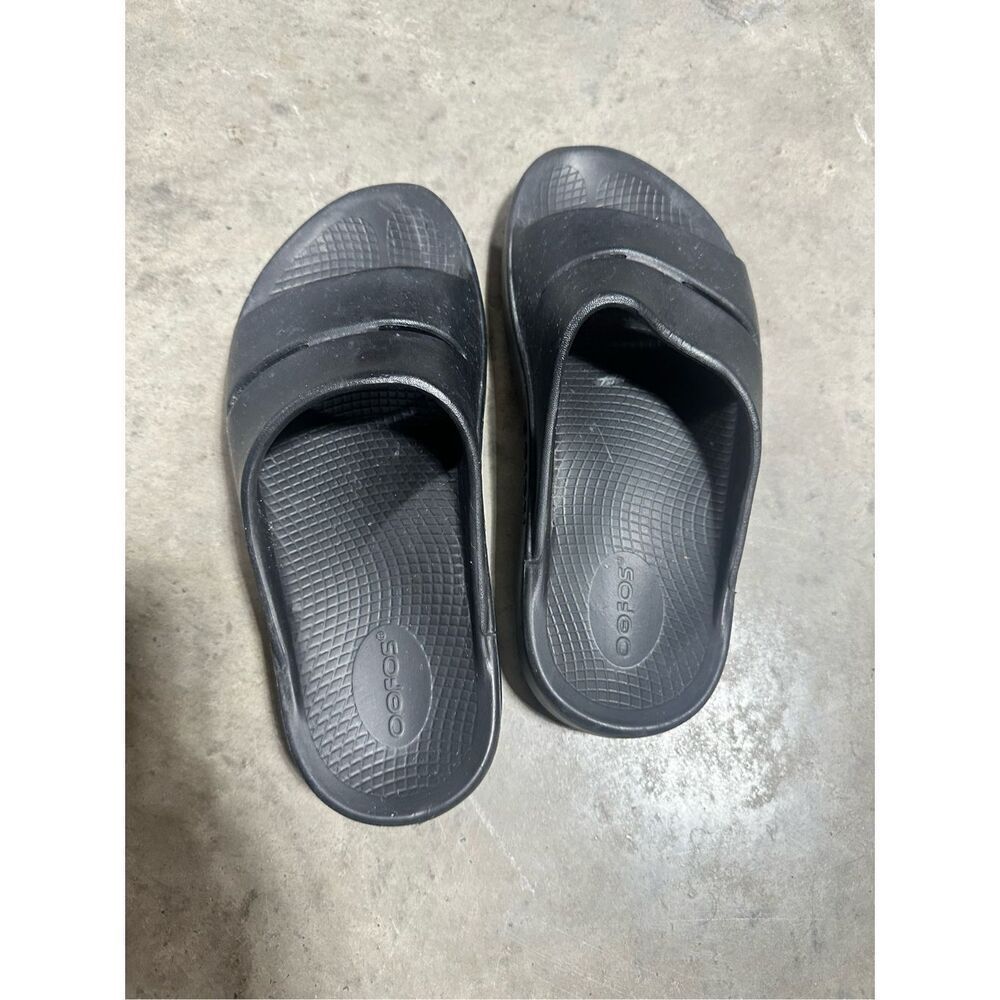 OOFOS OOahh Recovery Sandal Slide Slip On Shoes Black Mens Size 6 Women Size 8